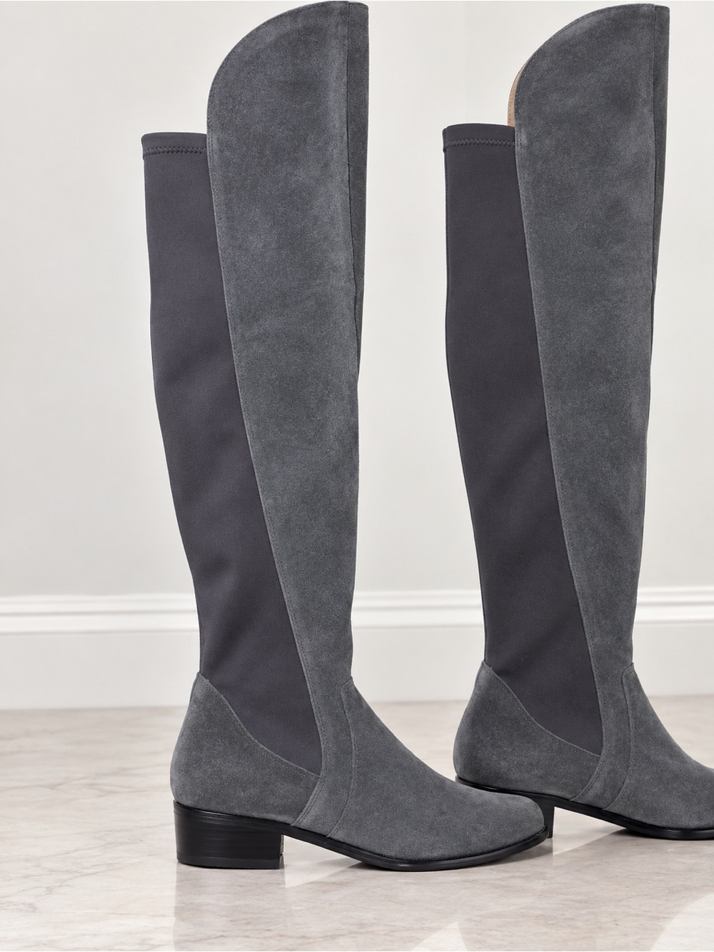 Corso Como Knee High Riding Boots Gray Size 8.5
In Excellent Condition